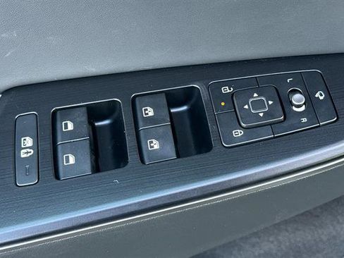 New 2025 Kia EV6 Wind image 12