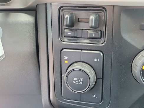 Used 2024 Ford F250 XLT AWD/4WD image 29