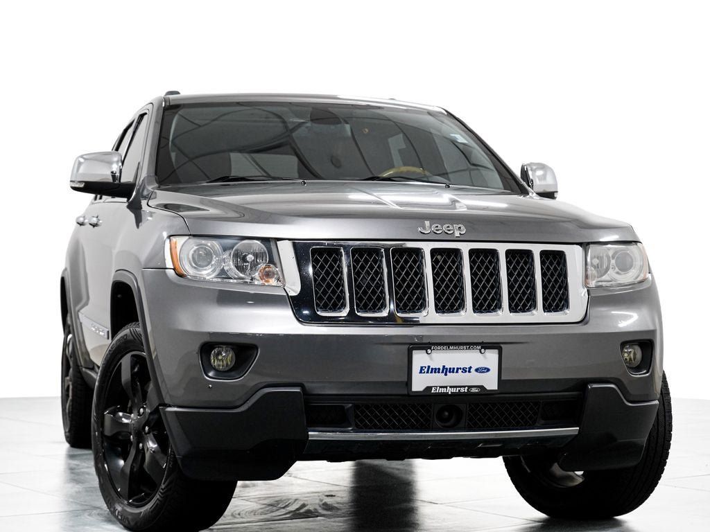 Used 2013 Jeep Grand Cherokee Overland w/ Advance Technology Group AWD/4WD image 3