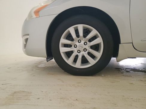 Used 2015 Nissan Altima 2.5 S w/ Power Driver Seat Package image 9