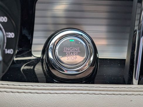 Used 2020 Lincoln Corsair FWD w/ Premium Package image 29