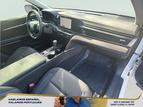 Used 2025 Toyota Camry LE image 34