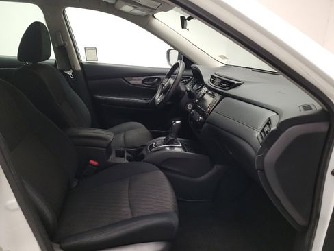 Used 2019 Nissan Rogue S FWD image 21
