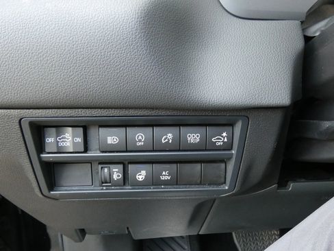 Used 2025 Toyota Tundra Limited image 72