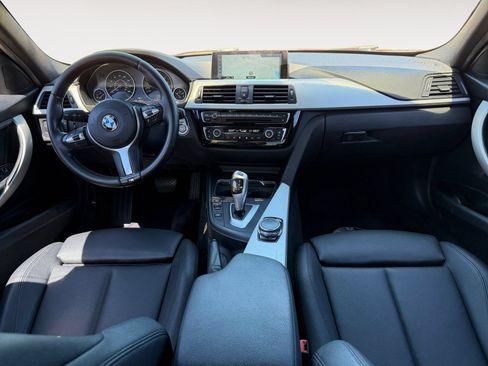 Used 2017 BMW 320i Sedan RWD image 10