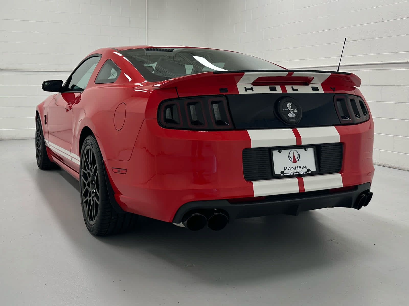 Used 2013 Ford Mustang Shelby GT500 RWD image 8