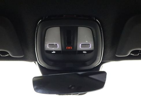 Used 2023 Volvo XC40 Recharge Plus AWD/4WD image 22