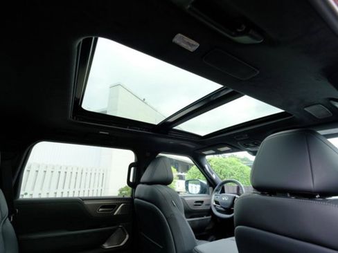 New 2025 INFINITI QX80 Autograph image 22