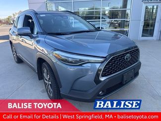 Used 2024 Toyota Corolla Cross XLE w/ Convenience Package AWD/4WD video 1