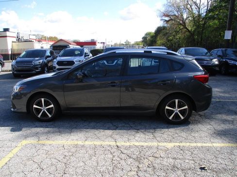 Used 2021 Subaru Impreza 2.0i Premium image 9
