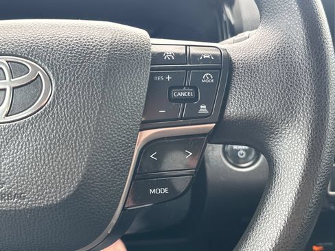 Used 2025 Toyota Camry LE FWD image 19
