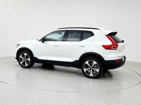 New 2026 Volvo XC40 B5 Plus w/ Protection Package Premier image 7