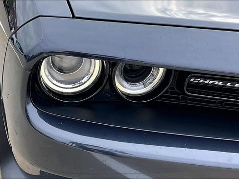 Used 2018 Dodge Challenger R/T Scat Pack image 26