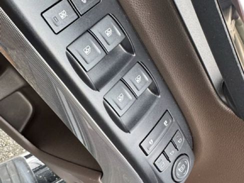 Used 2019 Chevrolet Silverado 2500 LTZ w/ Duramax Plus Package image 21