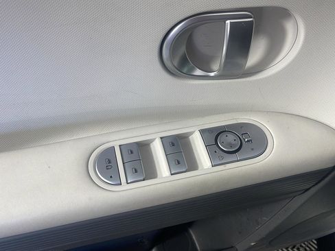 Used 2024 Hyundai Ioniq 5 SE image 14
