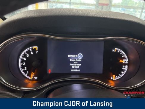 Used 2020 Jeep Grand Cherokee Limited w/ Luxury Group II image 23
