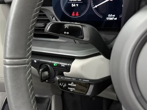 Certified 2022 Porsche 911 Targa 4S image 46