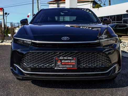 Used 2024 Toyota Crown XLE image 2