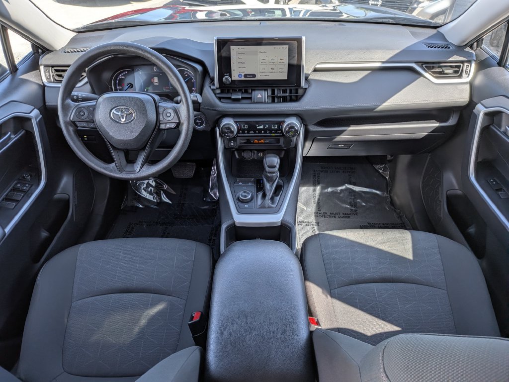 Used 2024 Toyota RAV4 XLE AWD/4WD image 12