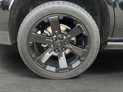 Used 2023 GMC Yukon AT4 w/ AT4 Premium Plus Package image 58