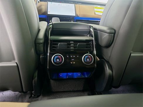 New 2025 Land Rover Range Rover Sport Dynamic SE image 24