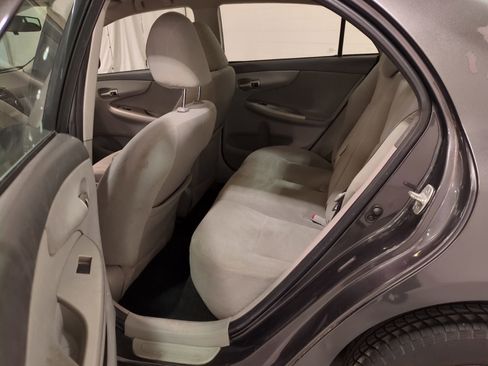 Used 2010 Toyota Corolla LE image 13