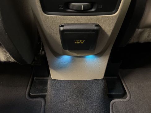 Certified 2017 Ford Escape Titanium image 29