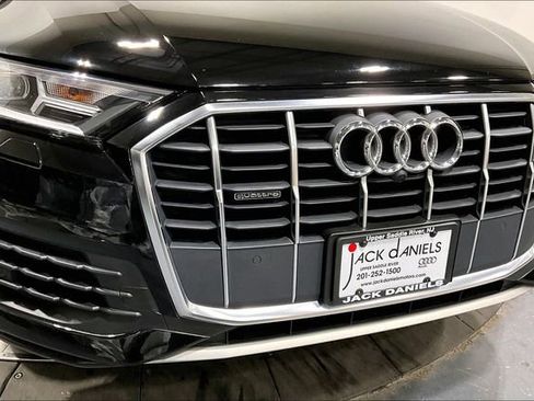 Used 2023 Audi Q7 2.0T Premium w/ Towing Package AWD/4WD image 21