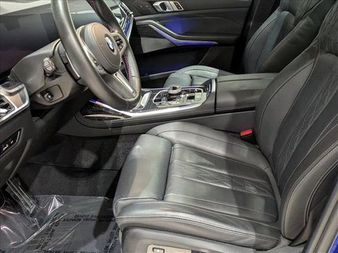 Used 2025 BMW X7 M60i image 17