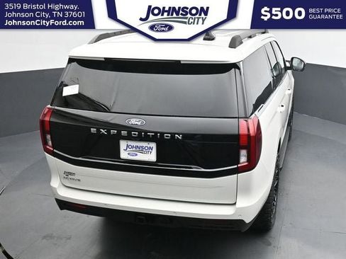 New 2025 Ford Expedition Active AWD/4WD image 23