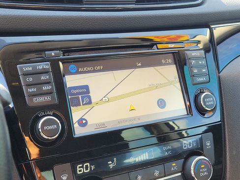 Used 2017 Nissan Rogue Sport SL FWD image 23