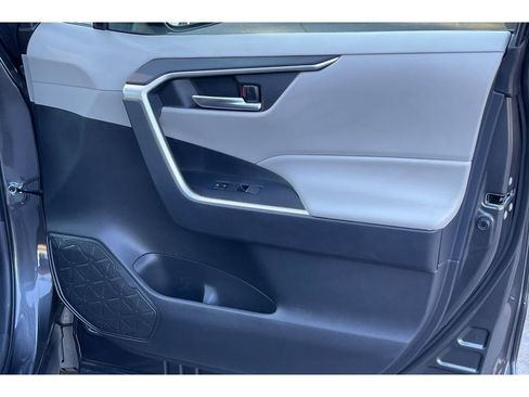 Used 2024 Toyota RAV4 XLE image 20