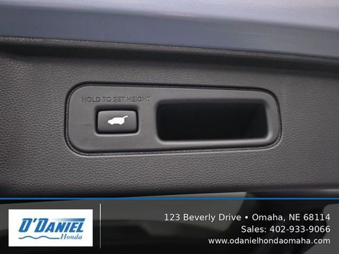 Used 2025 Honda Pilot TrailSport image 41