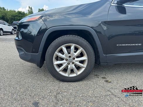 Used 2014 Jeep Cherokee Limited w/ Technology Group image 11