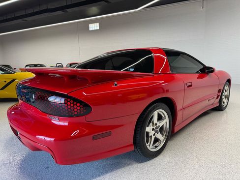 Used 1999 Pontiac Firebird Formula RWD image 16