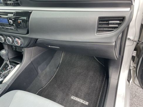 Used 2014 Toyota Corolla L image 29