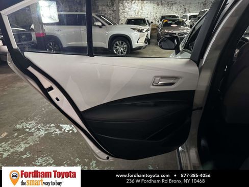Used 2024 Toyota Corolla SE FWD image 12