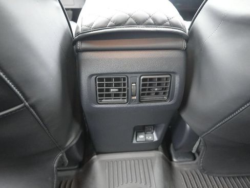 Used 2024 Toyota 4Runner Limited AWD/4WD image 14