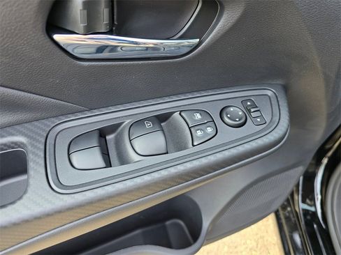 New 2025 Nissan Versa SV w/ Trunk Package image 17