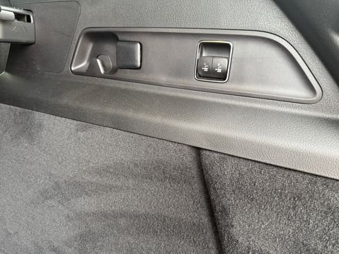 Certified 2026 Mercedes-Benz GLE 350 4MATIC image 36