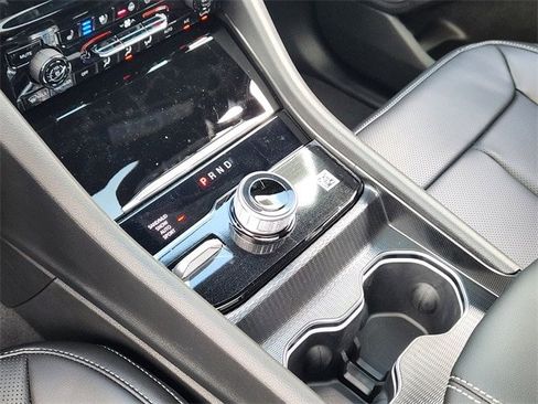 New 2025 Jeep Grand Cherokee L Limited w/ Luxury Tech Group II image 16