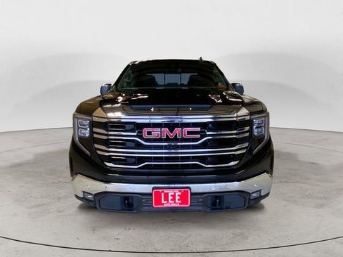 Used 2022 GMC Sierra 1500 SLT w/ SLT Premium Plus Package image 9