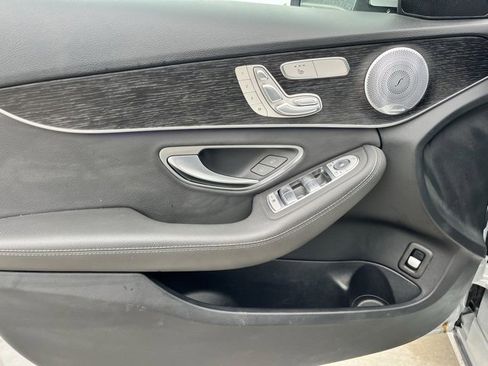 Used 2021 Mercedes-Benz C 300 Sedan w/ Premium Package image 7