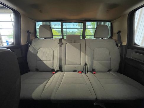 Used 2019 RAM 1500 Big Horn AWD/4WD image 30
