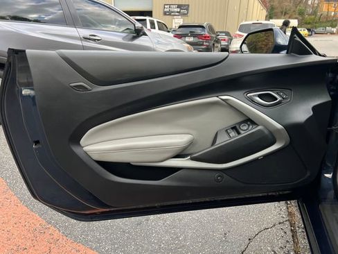 Used 2016 Chevrolet Camaro LT image 10