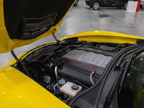 Used 2015 Chevrolet Corvette Stingray Coupe w/ 3LT Preferred Equipment Group RWD image 16