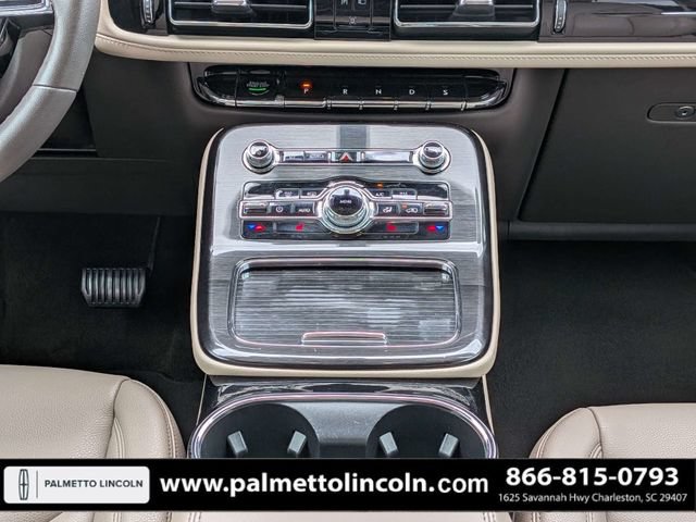 Certified 2022 Lincoln Nautilus FWD w/ Premium Package image 19