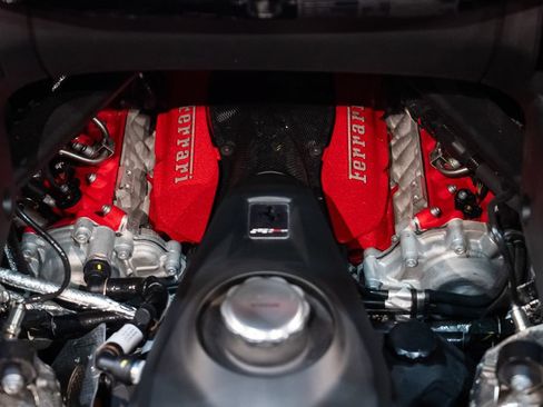 Certified 2022 Ferrari SF90 Spider AWD/4WD image 18