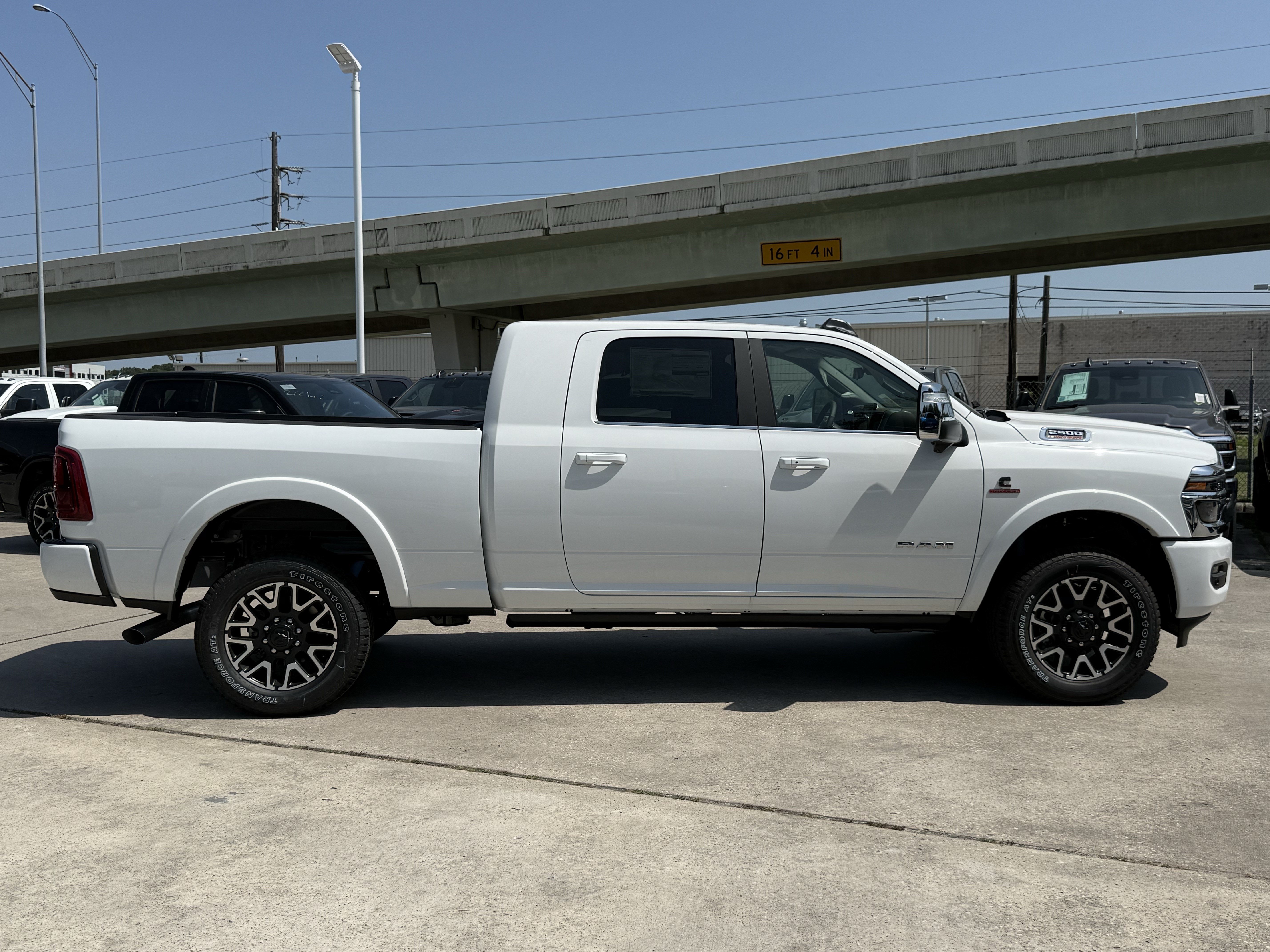 New 2026 RAM 2500 Limited AWD/4WD image 3
