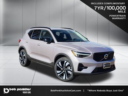 New 2026 Volvo XC40 B5 Plus w/ Protection Package Premier